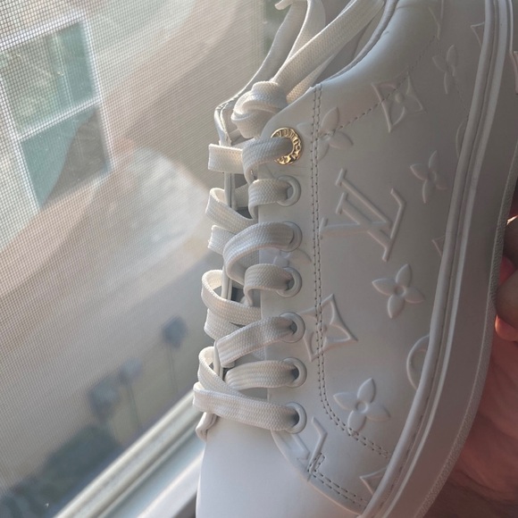 Louis Vutton Time Out Sneaker - Picture 4 of 4